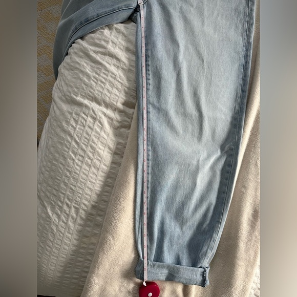 Rolla’s Genie Jean - Picture 9 of 10